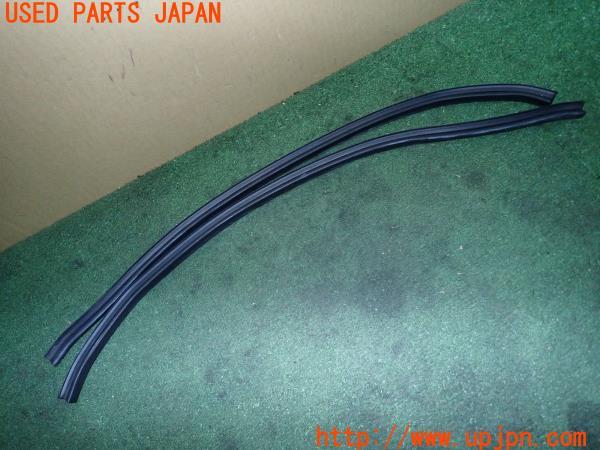 3UPJ=11950013]WRX S4(VAG C型)社外 ドアモール 中古_m2