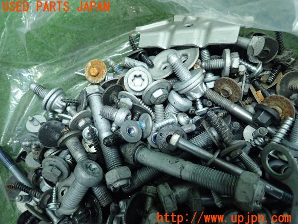3UPJ=11990720]BMW M135i(F20)前期 ボルト ネジ ナット ステー類 セット ジャンク_m4