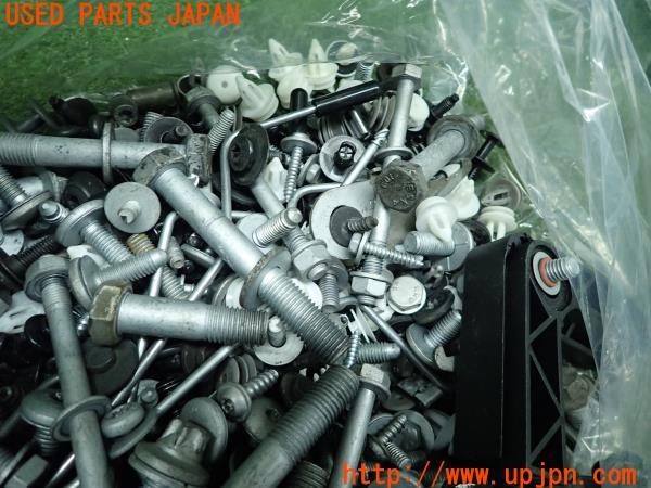3UPJ=12000720]BMW X3(F25)前期 ボルト ネジ ナット ステー類 セット ジャンク_m1