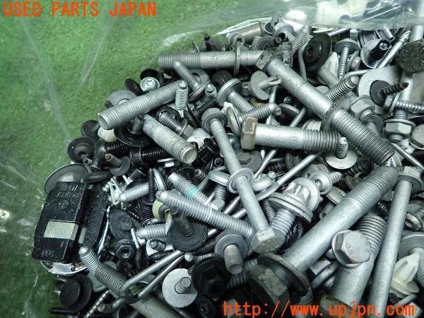 3UPJ=12000720]BMW X3(F25)前期 ボルト ネジ ナット ステー類 セット ジャンク_m4