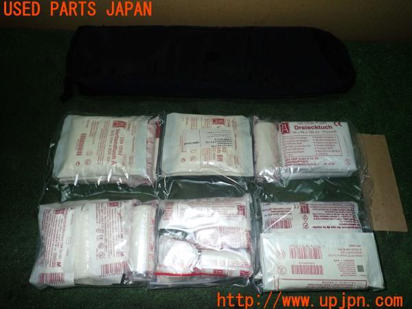 3UPJ=12140640]BMW アクティブハイブリッド5(FZ35 F10)前期 純正 ファーストエイドキット 7 276 541 中古_m1