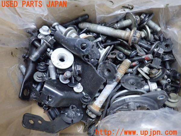 3UPJ=12150720]ボルボXC60(DB系)2010y ボルト ネジ ナット ステー類 セット ジャンク _m0