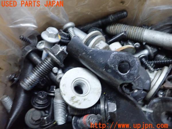 3UPJ=12150720]ボルボXC60(DB系)2010y ボルト ネジ ナット ステー類 セット ジャンク _m4