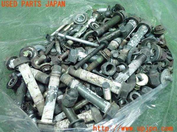 3UPJ=12250720]ランクル80系(FZJ80G)中期 ワゴン VXリミテッド ボルト ネジ ナット ステー類 セット ジャンク _m0