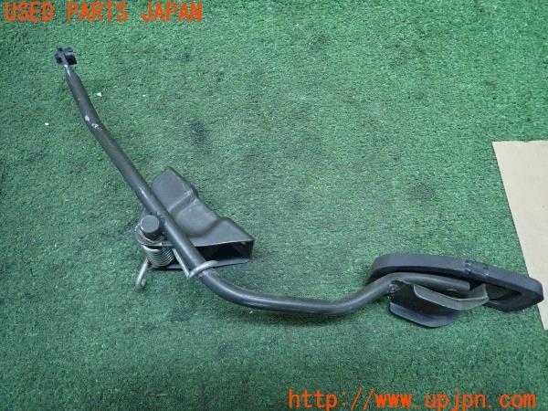 3UPJ=12300631]ランクルプラド70系(KZJ78G)後期 純正 アクセルペダル 中古_m3