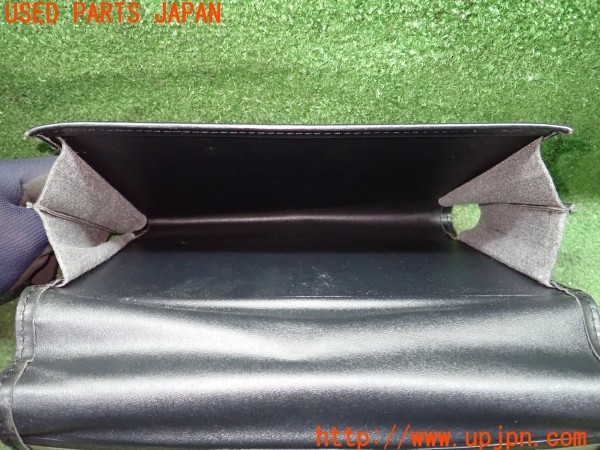3UPJ=12350801]ジープグランドチェロキー(WK36)Jeep 2013y 純正 車検証入れ マニュアルケース 中古_m2