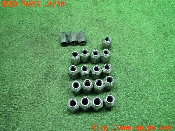 3UPJ=12420967]ランクルプラド(KZJ78W)70系 後期 ホイールナット 袋 M12 P1.5 異種混合 20点 中古_m2