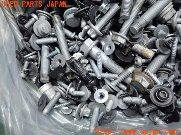 3UPJ=12470720]BMW i3 I01(1Z06)前期 2014y レンジ・エクステンダー装備車 ボルト ネジ ナット ステー類 セット ジャンク _m3