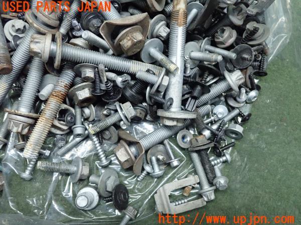 3UPJ=12530720]BMW i3 I01(1Z00)前期 2014y ボルト ネジ ナット ステー類 セット ジャンク _m2