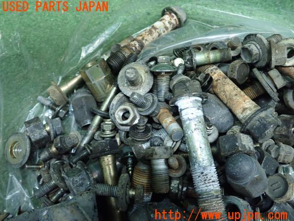 3UPJ=12660720]ランクルプラド(LJ78G)70系 前期 ボルト ネジ ナット ステー類 セット ジャンク _m4
