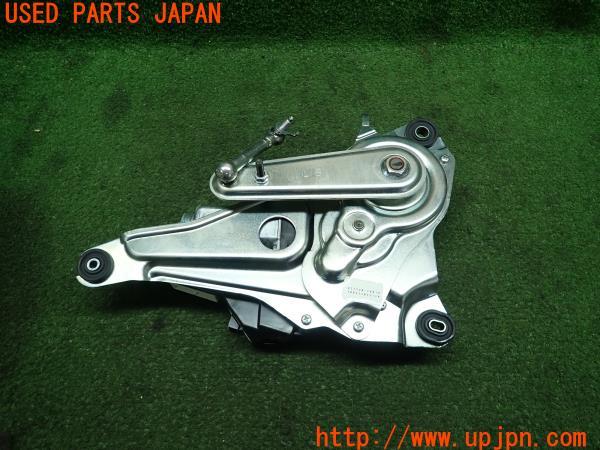 3UPJ=12800566]レクサスLS600hL(UVF46)40系 前期 純正 パワートランクモーター 427320-10010 電動 パワーゲート オート 開閉 中古_m0