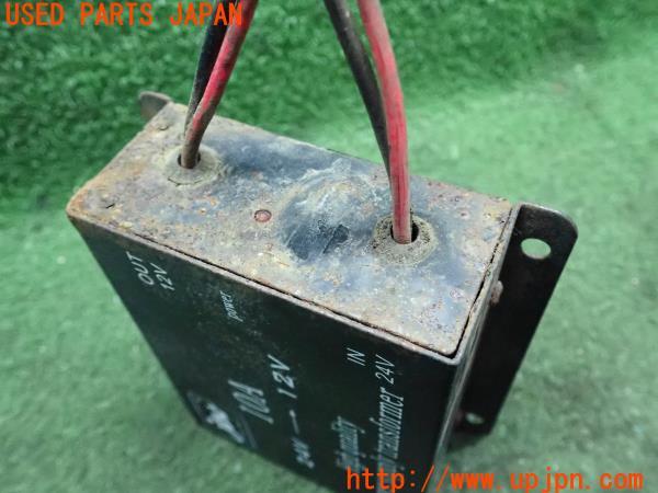 3UPJ=12840579]ランクル60系(BJ60V)前期 JDW ジェットイノウエ DC/DCコンバーター 10A 24V→12V 変換機 デコデコ 中古_m1