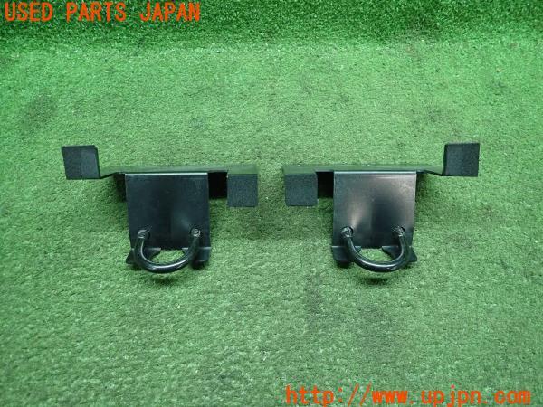 3UPJ=13030604]BMWミニ(MINI)クーパーSD(F55)2016y 社外 1DINオーディオ取付ブラケット ステー 金具 中古_m2
