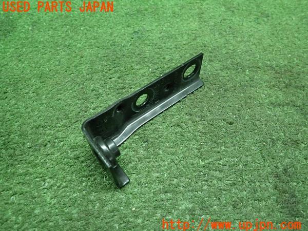 3UPJ=13030631]BMWミニ(MINI)クーパーSD(F55)2016y バッテリーマウンティングブラケット パーツホルダー 7625474-04 中古_m2