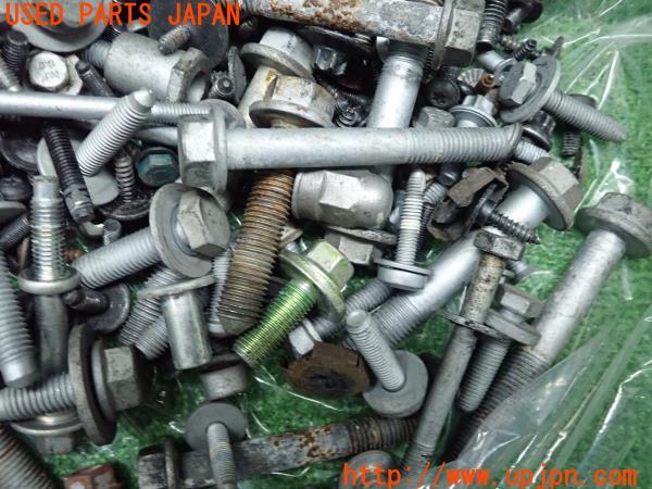 3UPJ=13070720]ポルシェ パナメーラ(970)2013ｙ  ボルト ネジ ナット ステー類 セット ジャンク _m2