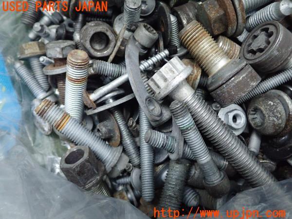 3UPJ=13090720]アウディA7 スポーツバック(4G8系)前期 2011y ボルト ネジ ナット ステー類 セット ジャンク _m3