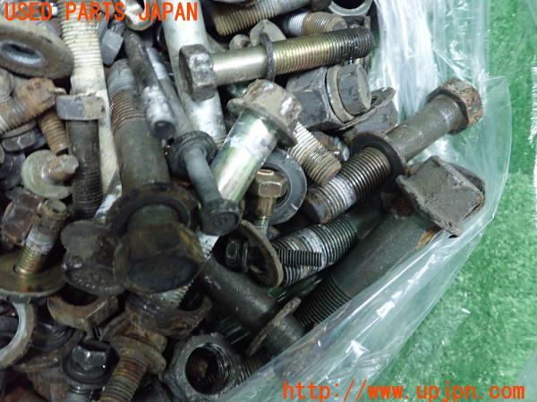 3UPJ=13220720]ランクルプラド(KZJ78W)SXワイド 70系 後期 ボルト ネジ ナット ステー類 セット ジャンク_m2