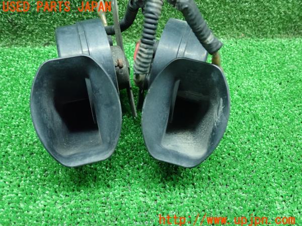 3UPJ=13280563]ランクル80系(FZJ80G)中期 PIAA ピア ホーン クラクション 400/500Hz SPORTS HORN 中古_m3