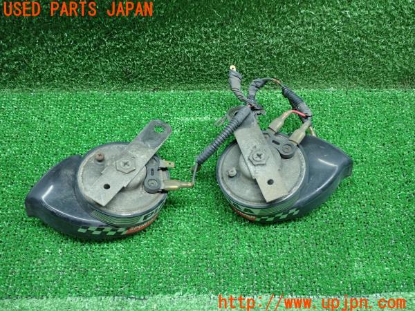 3UPJ=13280563]ランクル80系(FZJ80G)中期 PIAA ピア ホーン クラクション 400/500Hz SPORTS HORN 中古_m4