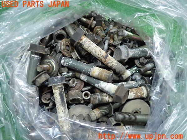 3UPJ=13280720]ランクル80系(FZJ80G)中期 ボルト ネジ ナット ステー類 セット ジャンク _m0