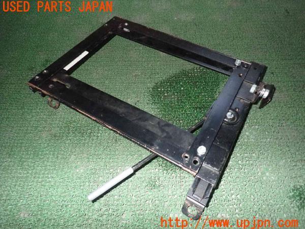 3UPJ=13530613]スターレット グランツァV(EP91)KAWAI WORKS カワイ製作所 シートレール② T055R 運転席側 中古_m0