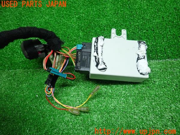3UPJ=13570579]BMW ミニ(MINI)ジョンクーパーワークス(JCW)(MFJCW)(R56)純正 インターフェイス 61.35.0 421 682 ユニバーサル 中古_m2