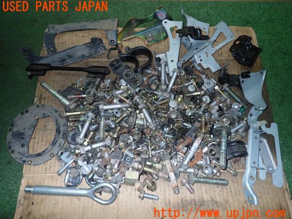 3UPJ=13580720]ソアラ(UZZ40)ネジ・ナット・ステー類 セット ジャンク_m0
