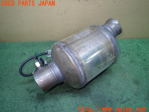 3UPJ=13640159]ベンツ B200 d(247012)純正 触媒 A 177 490 39 02 中古_m0