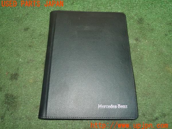 3UPJ=13640801]ベンツ B200 d(247012)純正 車検証入れ ケース 中古_m0