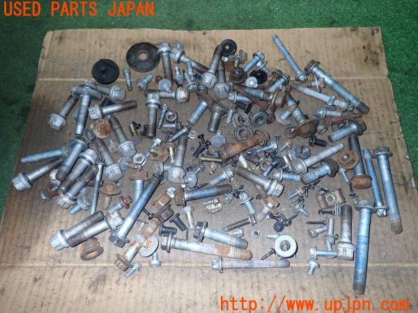 3UPJ=13650720]ベンツ ビアノ(Viano)(639811)ネジ・ナット・ステー類 セット ジャンク_m0