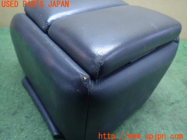 3UPJ=13690652]ランクル80(FZJ80)後期 伊藤製作所 コンソールボックス アームレスト 中古_m2