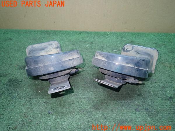 3UPJ=13700563]スカイライン 2000ターボRS-X(DR30(改))後期 MITSUBA ミツバ ホーン MBH-2E11 MBL-2E12 中古_m3