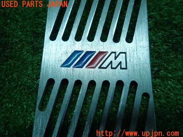 3UPJ=13770627]BMW M235iクーペ(F22)2014y 前期 Mスポーツ フットレスト 右H用 プレートのみ 中古_m2