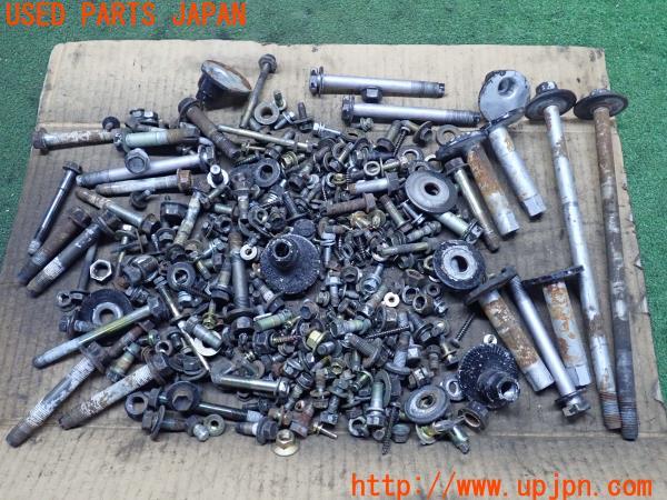 3UPJ=13980720]ハイラックスサーフ(RZN185W)前期 ネジ・ナット・ステー類 セット ジャンク_m0