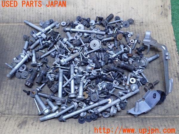 3UPJ=14030720]BMW X3(WX20 F25)ネジ・ナット・ステー類 セット ジャンク_m0