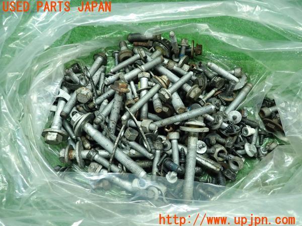 3UPJ=14130720]ポルシェ カイエン957 2009y ボルト ネジ ナット ステー類 セット ジャンク _m0