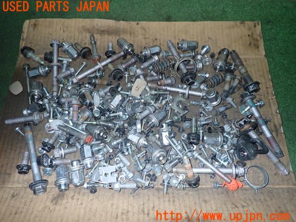3UPJ=14170720]アルファード(ATH20W)ネジ・ナット・ステー類 セット ジャンク_m0