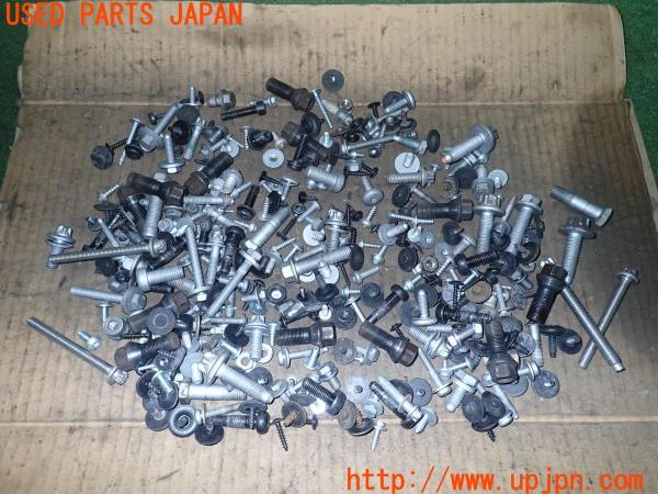 3UPJ=14290720]BMW X3(WX30 F25)ネジ・ナット・ステー類 セット ジャンク_m0