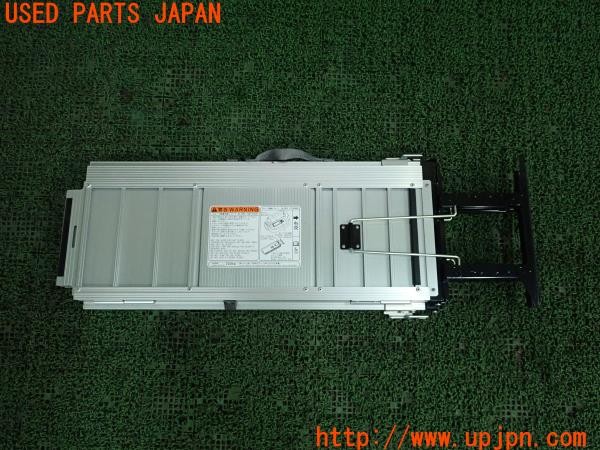 3UPJ=14370645]ジャパン タクシー(JPN TAXI)(NTP10)純正 スロープNo.2 車いす用装備 中古_m0
