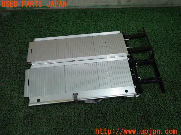 3UPJ=14370645]ジャパン タクシー(JPN TAXI)(NTP10)純正 スロープNo.2 車いす用装備 中古_m2