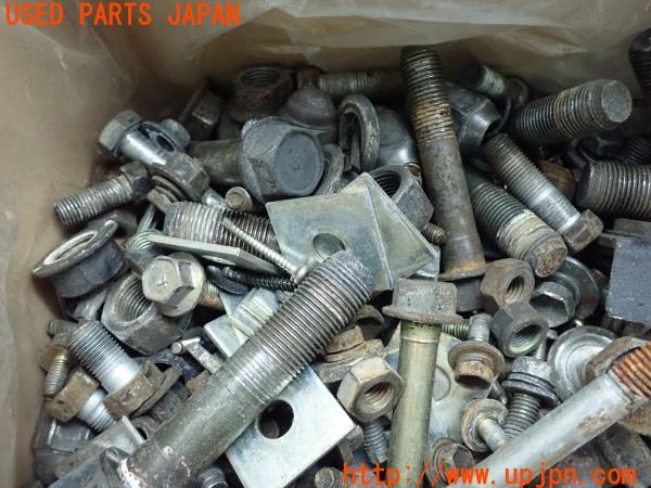 3UPJ=14480720]ランクルプラド(KZJ78W)70系 後期 ボルト ネジ ナット ステー類 セット ジャンク _m4