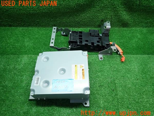 3UPJ=14500513]アウトランダーPHEV(GG3W)後期 純正 ACインバーター 9499C990 AC100V 1.500W ボルテージインバーター AC電源 中古_m0