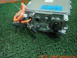 3UPJ=14500525]アウトランダーPHEV(GG3W)後期 純正 車載充電器 DC/DC コンバーター W005T70272 OBC EVバッテリーチャージャー 中古_s1