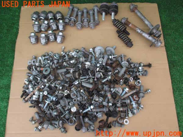 3UPJ=14540720]クラウンハイブリッド(GWS204 200系)ネジ・ナット・ステー類 セット ジャンク_m0