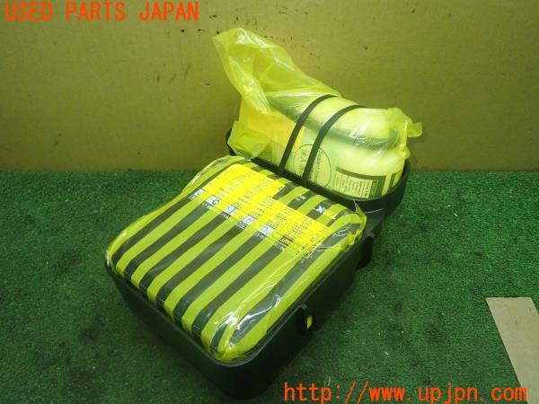 3UPJ=14680625]レクサス RC300h Fスポーツ(AVC10)前期 純正 42684-53010 パンク修理キット 中古_m0