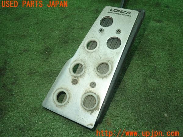 3UPJ=14830630]ジープラングラー(TJ40H)純正 アクセルペダル TJ-R 52078715 LONZA ペダルカバー付き 中古_m1