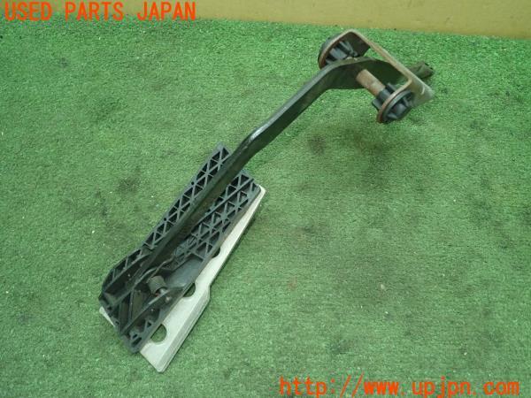 3UPJ=14830630]ジープラングラー(TJ40H)純正 アクセルペダル TJ-R 52078715 LONZA ペダルカバー付き 中古_m2