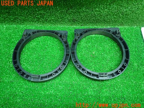 3UPJ=14860619]シビック タイプR 前期(EP3)16cm用 スピーカーバッフル ブラケット 取付キット TNK1677 2点 中古_m2