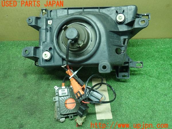 3UPJ=14880561]ハイラックスサーフ(KDN185W)後期 DEPO 312-1142 デポ ヘッドライト 中古_m2