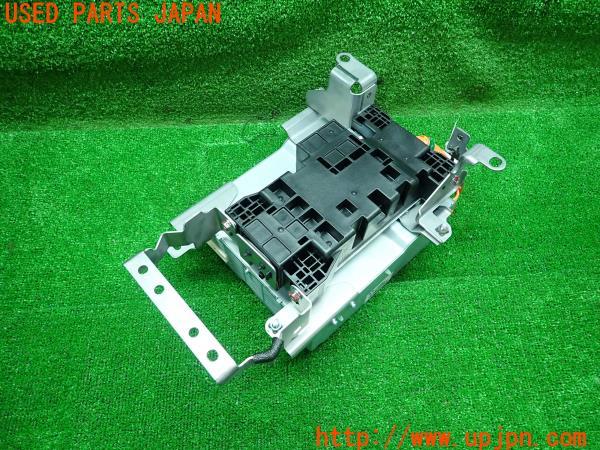 3UPJ=14990513]アウトランダーPHEV(GG3W)2代目 後期 純正 ACインバーター 9499C990 AC100V 1.500W ボルテージインバーター AC電源 中古_m2